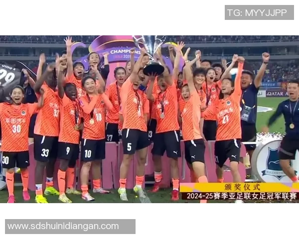 从亚冠冠军到国际赛溃败，武汉女足1-2夜戳穿中国足球最痛伤痕：只会防卫，不会踢球！